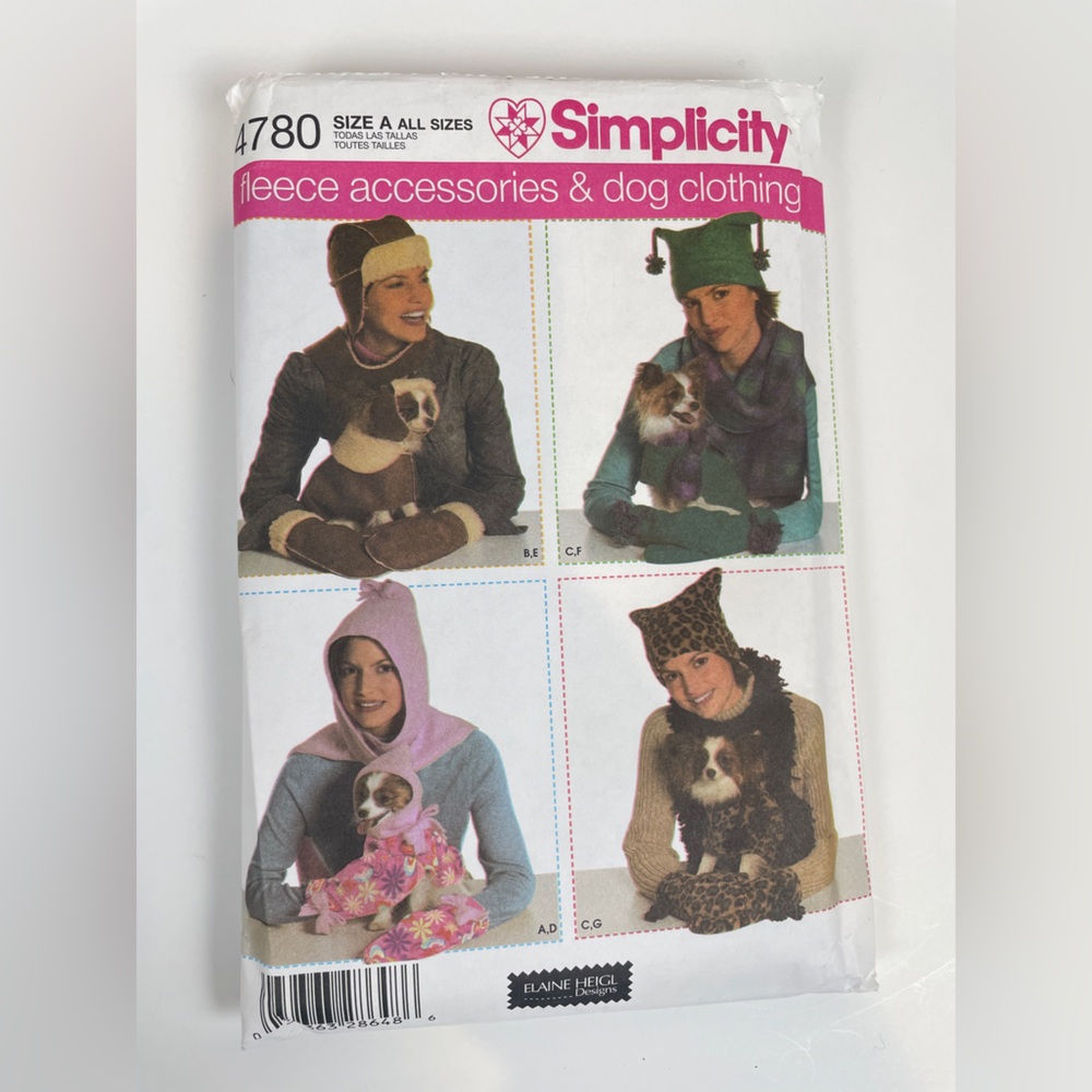 SIMPLICITY 4780 Fleece accessories & Dog Clothing MATCHING SET VTG Cut And Uncut